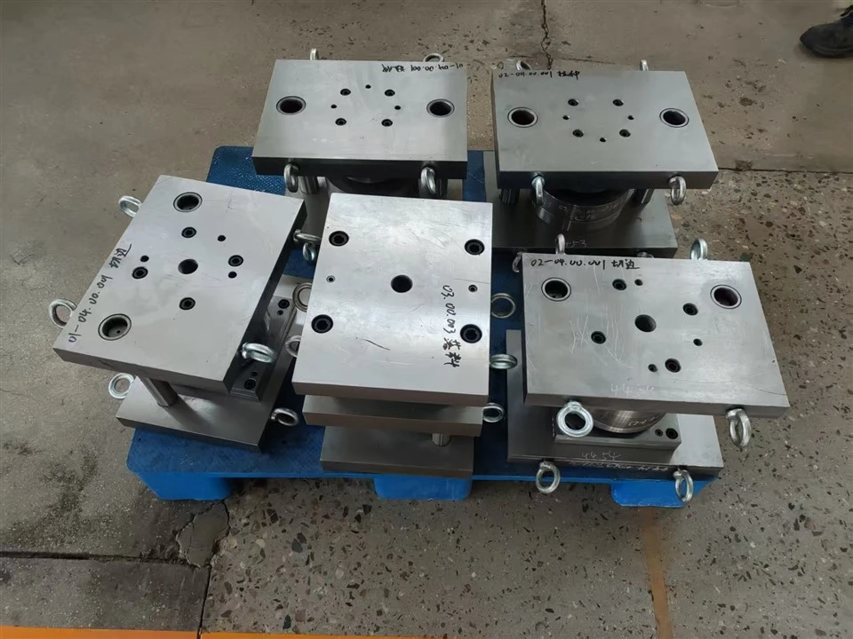 Metal Stamping mouri, pyès ki nan konpitè Stamping Pati Pwosesis, Nerjaveèi asye desen mouri